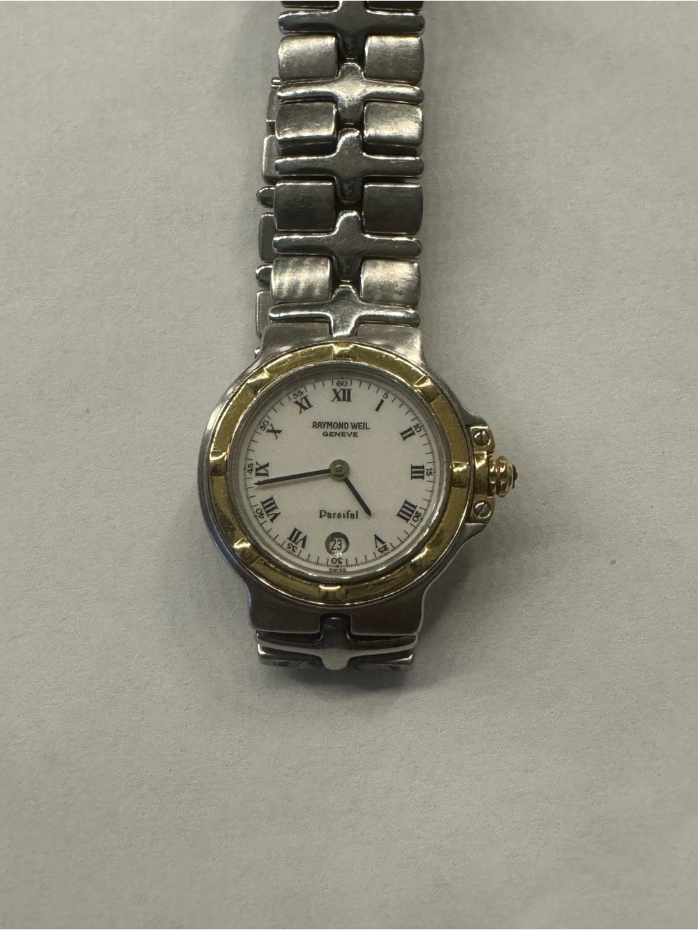 Raymond Weil Parsifal two-tone watch— silver stainless steel and 18k yellow gold - Picture 5 of 14